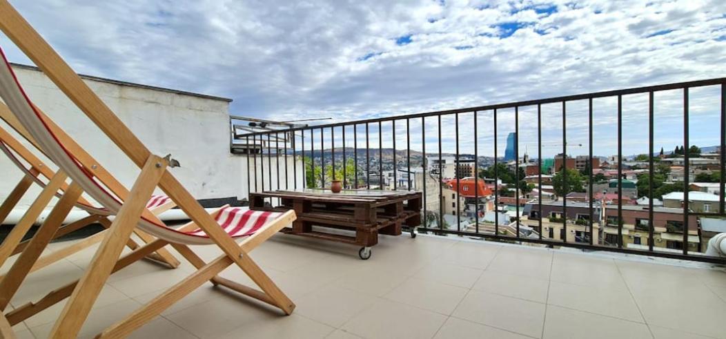 Duplex Apartment In The City Center Tbilisi Eksteriør bilde